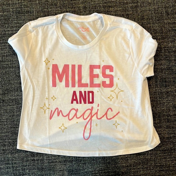 Miles & Magic RUNDISNEY crop top - Picture 1 of 3